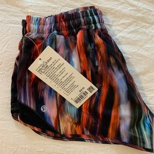 Lululemon hotty hot size 8 2.5”